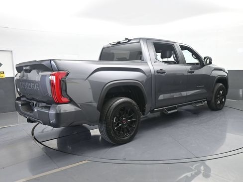 Used 2025 Toyota Tundra SR5 w/ SR5 Convenience Package AWD/4WD image 6