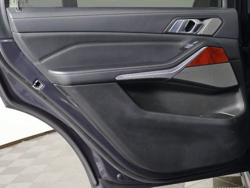 Used 2022 BMW ALPINA XB7 AWD/4WD image 14