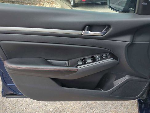 Used 2024 Nissan Altima 2.5 SR image 20