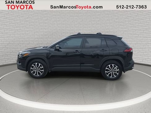 Used 2026 Toyota Corolla Cross SE image 8