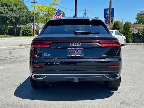 Used 2019 Audi Q8 Prestige w/ Luxury Package AWD/4WD image 6