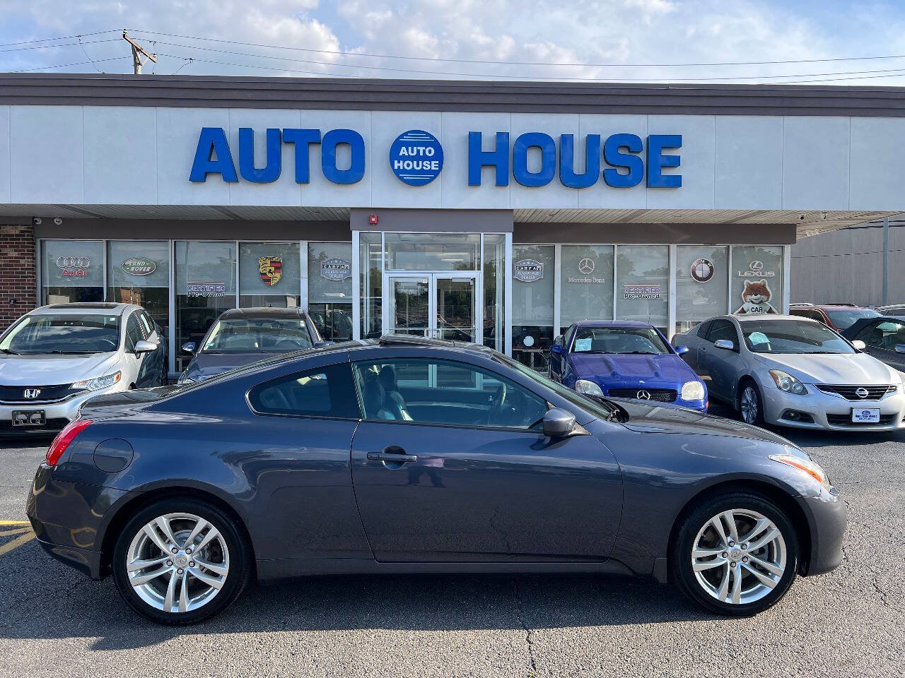 Used 2010 INFINITI G37 x Coupe w/ Premium Pkg AWD/4WD image 9