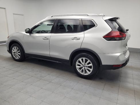 Used 2020 Nissan Rogue SV FWD image 3