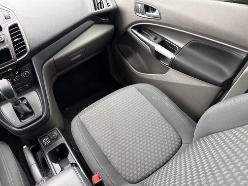 Used 2020 Ford Transit Connect XLT FWD image 12