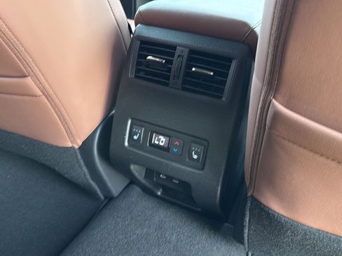 New 2026 Mitsubishi Outlander SEL AWD/4WD image 33