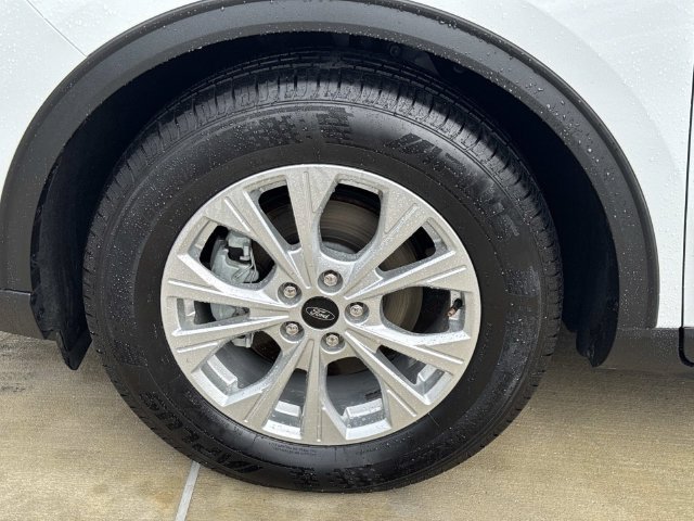 Used 2023 Ford Escape Active w/ Cold Weather Package FWD image 4