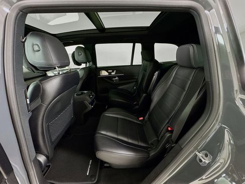 New 2026 Mercedes-Benz GLS 450 4MATIC image 27