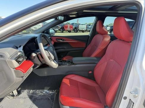 Used 2025 Toyota Camry XSE AWD/4WD image 10