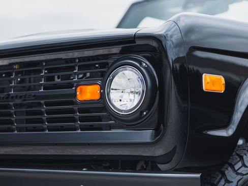 Used 2024 Ford Bronco Black Diamond AWD/4WD image 18