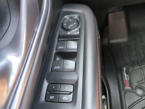 Used 2021 Chevrolet Tahoe Z71 w/ Rear Media and Nav Package AWD/4WD image 22