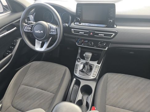 Used 2023 Kia Seltos LX AWD/4WD image 20
