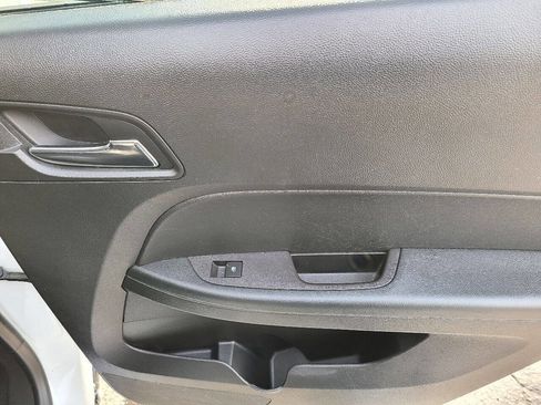 Used 2016 Chevrolet Equinox LTZ w/ Enhanced Convenience Package image 23