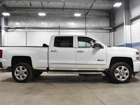Used 2017 Chevrolet Silverado 2500 LTZ w/ Duramax Plus Package AWD/4WD image 26