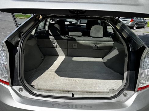 Used 2010 Toyota Prius Three image 12