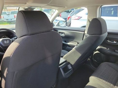Used 2023 Honda HR-V LX image 16