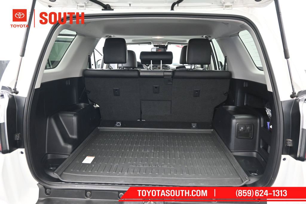 Used 2022 Toyota 4Runner TRD Off-Road Premium w/ Moonroof Package AWD/4WD image 26