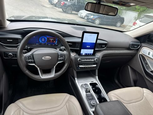 Used 2020 Ford Explorer Platinum w/ Premium Technology Package AWD/4WD image 30