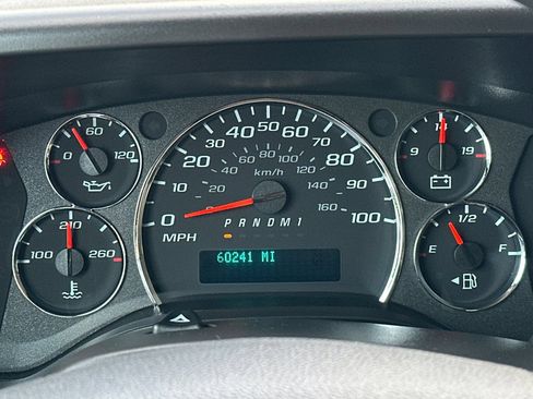 Certified 2024 Chevrolet Express 3500 LT w/ LT Preferred Equipment Group RWD image 31