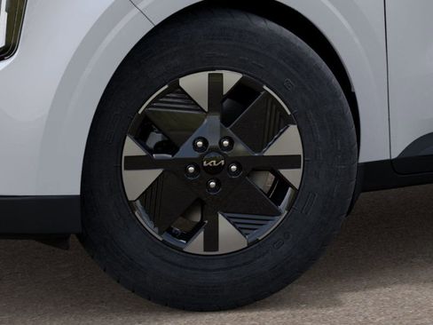 New 2026 Kia Carnival LXS FWD image 9