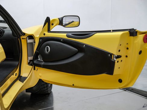 Used 2005 Lotus Elise RWD image 81