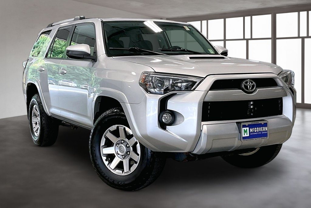 Used 2015 Toyota 4Runner Trail AWD/4WD image 3