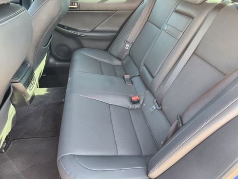 Certified 2025 Lexus IS 350 F Sport image 38