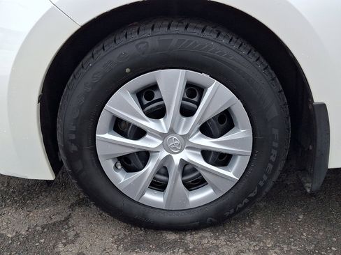 Used 2014 Toyota Corolla LE image 10