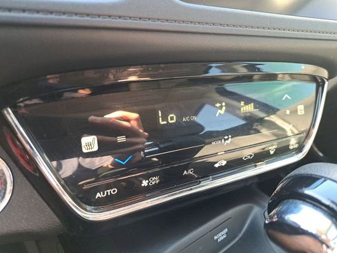 Used 2021 Honda HR-V EX image 25