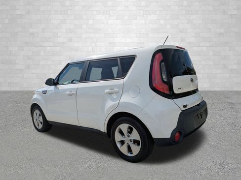 Used 2016 Kia Soul FWD image 4