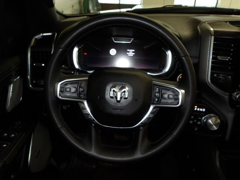 Used 2025 RAM 1500 Laramie AWD/4WD image 14