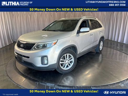 Used 2015 Kia Sorento LX AWD/4WD image 1