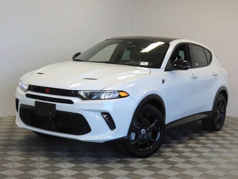 Used 2024 Dodge Hornet R/T Plus w/ R/T Blacktop Package AWD/4WD image 1
