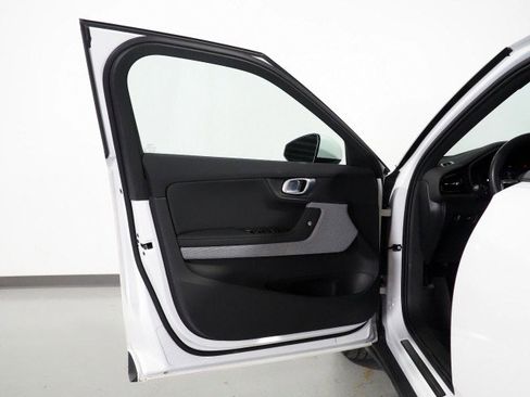 Used 2022 Polestar Polestar 2 w/ Pilot Package w/ Plus Package image 51