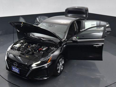 Certified 2025 Nissan Altima 2.5 S image 40