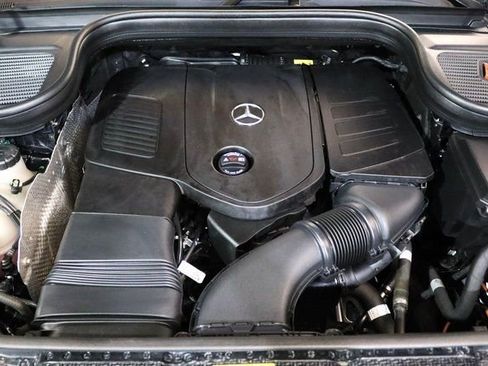 Used 2024 Mercedes-Benz GLE 450e GLE 450e w/ AMG Line Exterior image 32