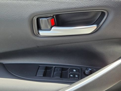Used 2025 Toyota Corolla SE FWD image 26