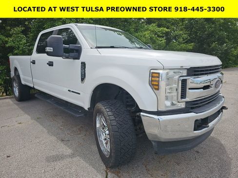 Used 2018 Ford F250 XL w/ Power Equipment Group AWD/4WD image 1