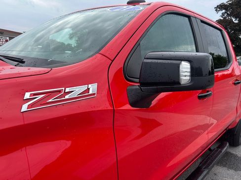 Used 2021 Chevrolet Silverado 1500 LT Trail Boss w/ Convenience Package II image 11