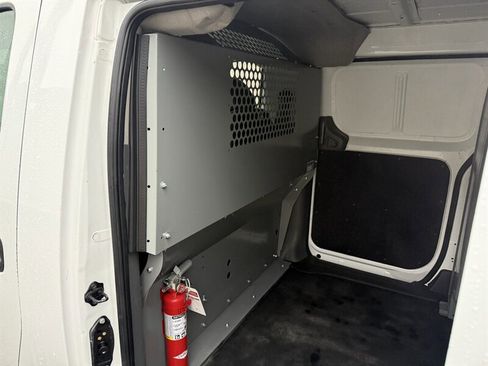 Used 2017 Nissan NV200 SV image 13