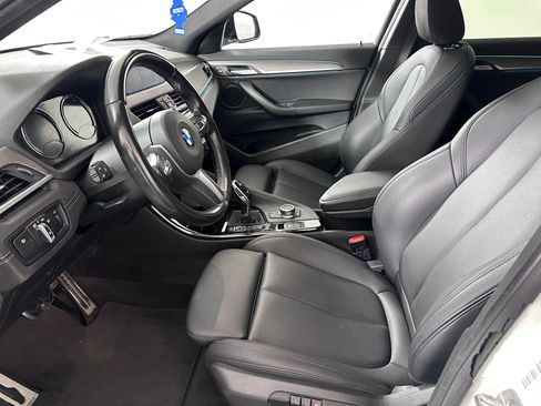 Used 2023 BMW X2 sDrive28i w/ M Sport Package image 4