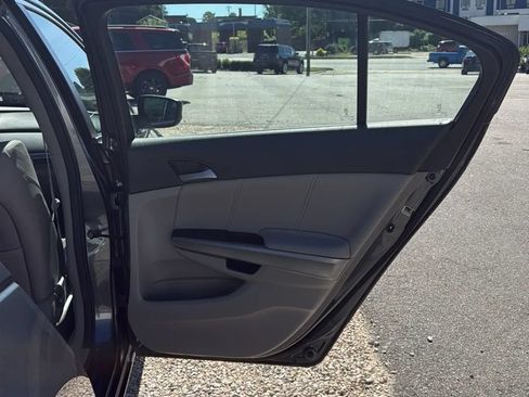 Used 2010 Honda Accord EX-L image 34