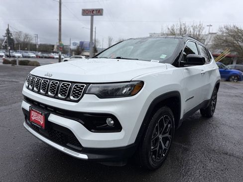 Used 2024 Jeep Compass Limited image 4