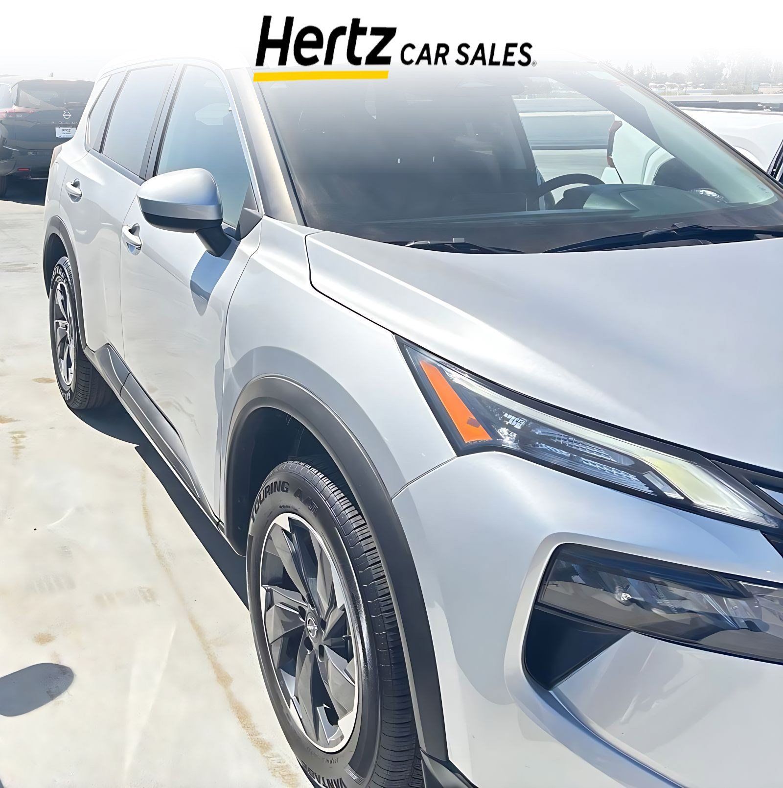 Used 2025 Nissan Rogue SV FWD image 1