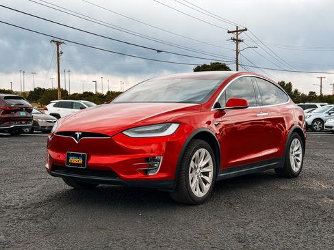 Used 2021 Tesla Model X Long Range AWD/4WD image 1