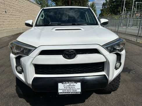 Used 2017 Toyota 4Runner TRD Off-Road Premium image 2