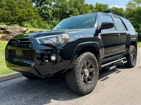 Used 2021 Toyota 4Runner Trail Special Edition AWD/4WD image 2