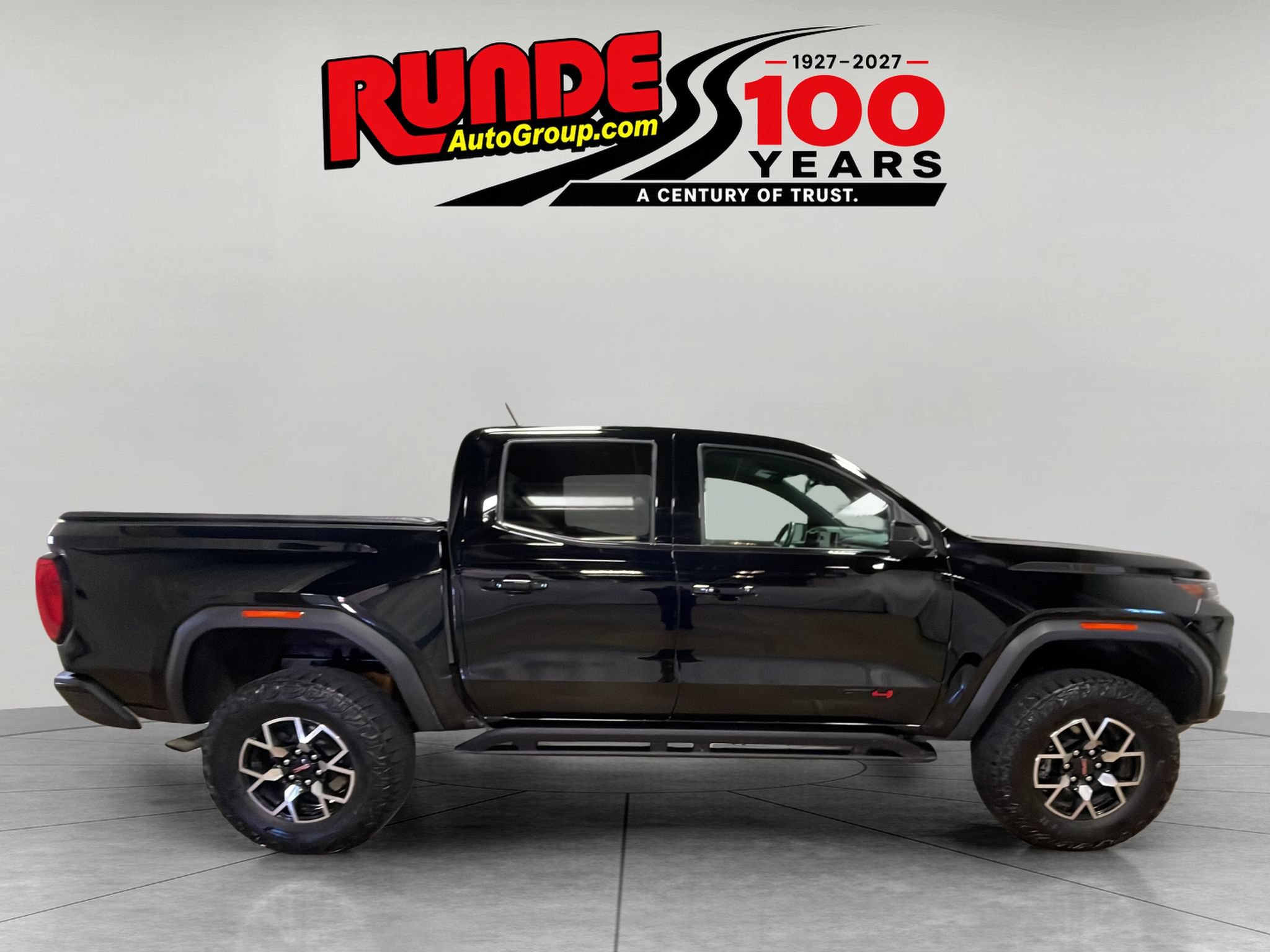 Used 2024 GMC Canyon AT4X AWD/4WD image 6