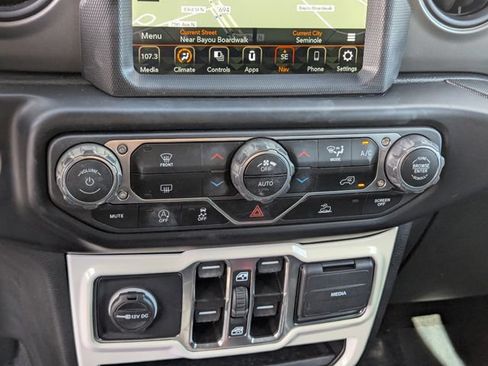 Used 2022 Jeep Wrangler Unlimited Sport AWD/4WD image 27