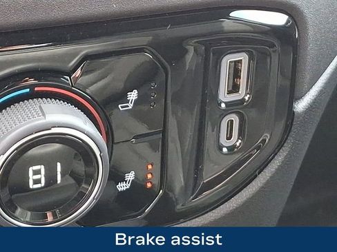 Used 2024 Chevrolet Silverado 1500 LT w/ Safety Package image 28