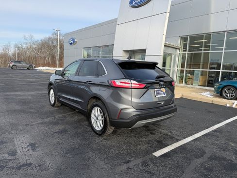 Certified 2024 Ford Edge SEL w/ Convenience Package image 8